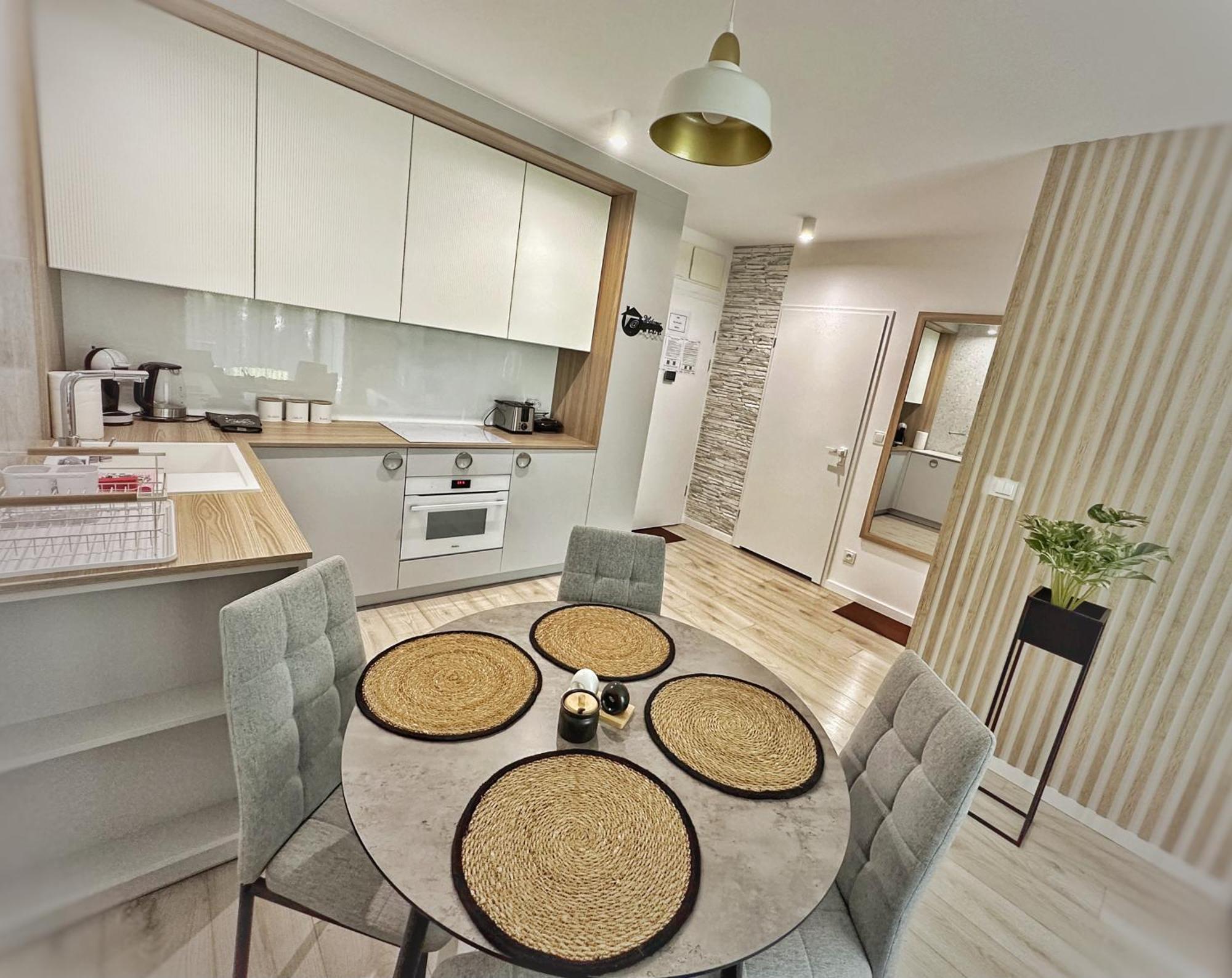 Apartament Whiteblue Kolobrzeg Z Duzym Ogrodkiem - 100 M Od Plazy! Whiteblue Kolberg Apartment Mit Grossem Garten - 100 M Vom Strand Entfernt! Whiteblue Kolobrzeg Apartman S Velkou Zahradou - 100 M Od Plaze! Exteriér fotografie